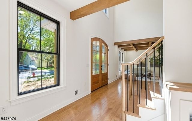 61 Hickory St, Metuchen Boro, NJ 08840