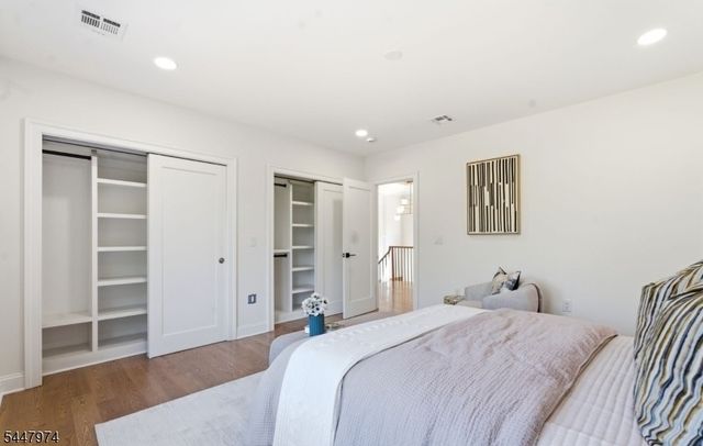 61 Hickory St, Metuchen Boro, NJ 08840