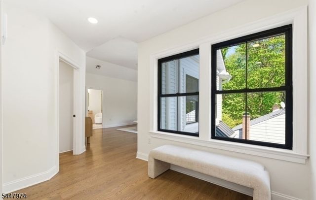 61 Hickory St, Metuchen Boro, NJ 08840