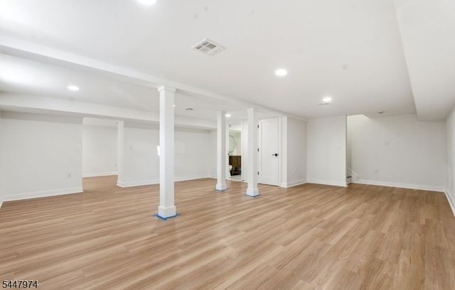 61 Hickory St, Metuchen Boro, NJ 08840