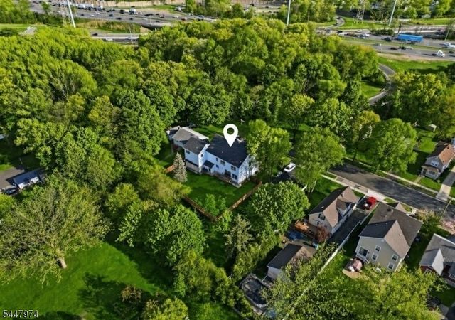 61 Hickory St, Metuchen Boro, NJ 08840