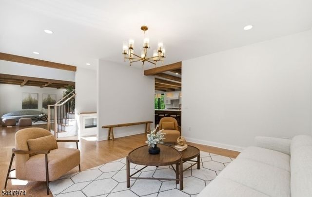61 Hickory St, Metuchen Boro, NJ 08840