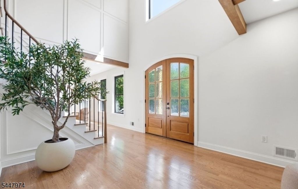 61 Hickory St, Metuchen Boro, NJ 08840 — photo 3