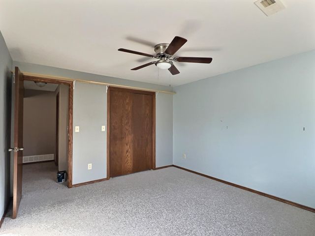 2530 S Prescott Cir, Wichita, KS 67215