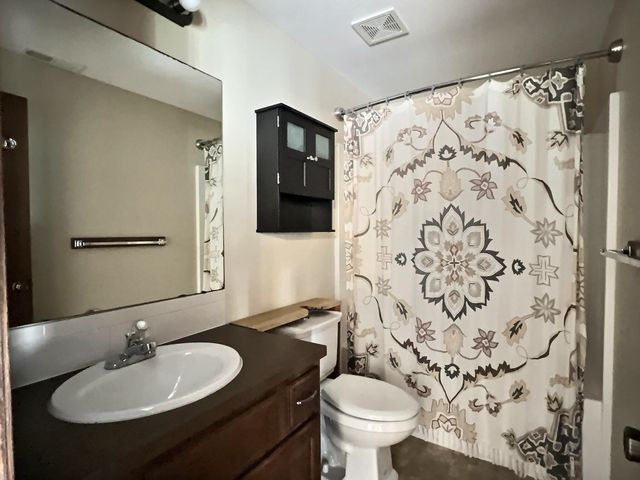 2530 S Prescott Cir, Wichita, KS 67215