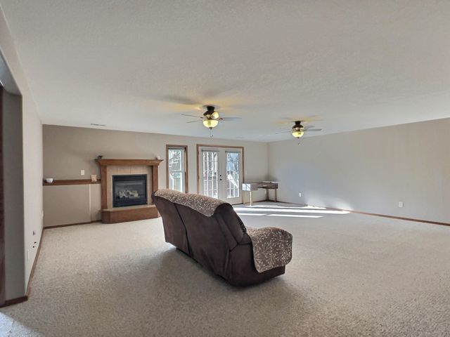 2530 S Prescott Cir, Wichita, KS 67215