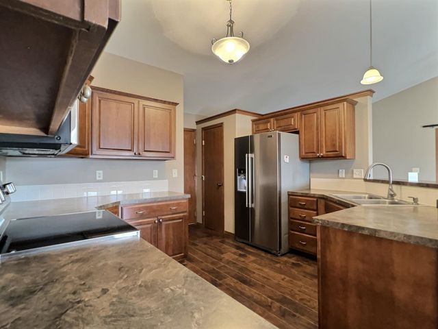 2530 S Prescott Cir, Wichita, KS 67215