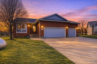 2530 S Prescott Cir, Wichita, KS 67215