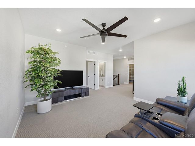 7039 Homeplace St, Castle Rock, CO 80108