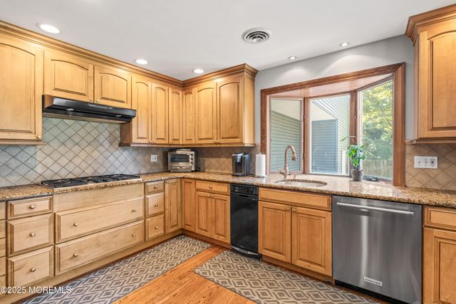 1886 New Hampshire Avenue, Toms River, NJ 08755