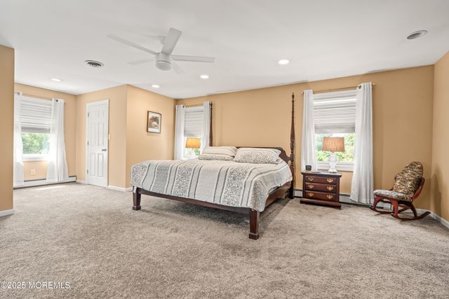 1886 New Hampshire Avenue, Toms River, NJ 08755