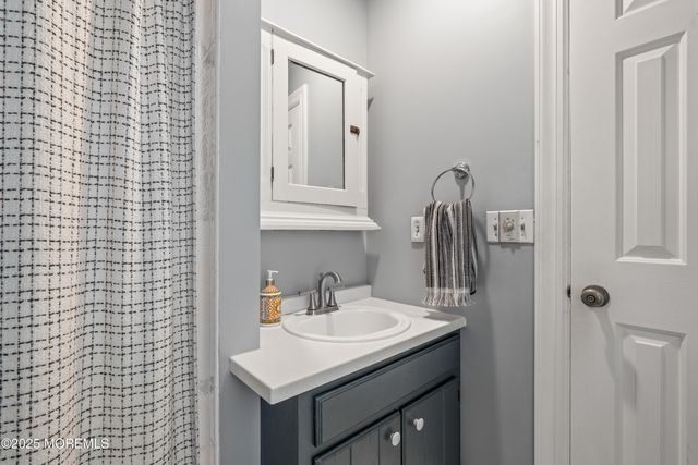 1886 New Hampshire Avenue, Toms River, NJ 08755