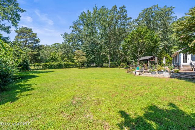 1886 New Hampshire Avenue, Toms River, NJ 08755