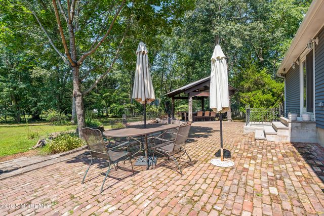 1886 New Hampshire Avenue, Toms River, NJ 08755