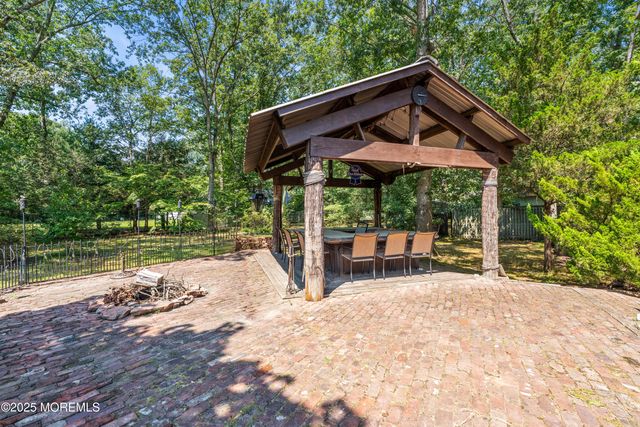 1886 New Hampshire Avenue, Toms River, NJ 08755