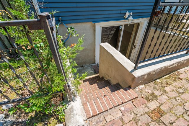 1886 New Hampshire Avenue, Toms River, NJ 08755