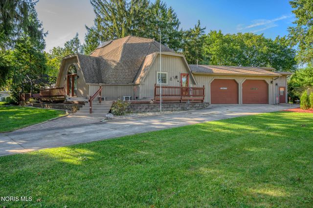 624 Marilyn Drive, Rossford, OH 43460