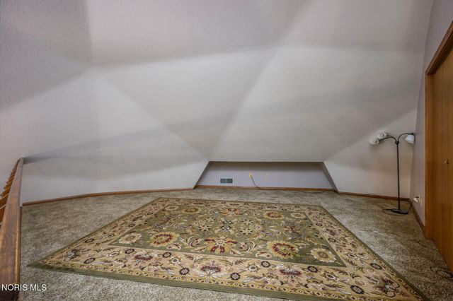 624 Marilyn Drive, Rossford, OH 43460