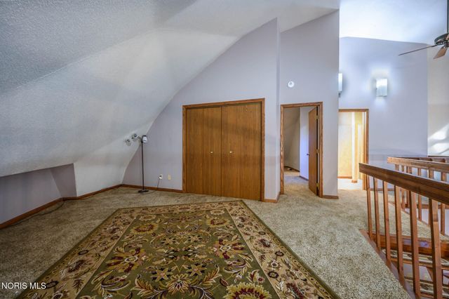 624 Marilyn Drive, Rossford, OH 43460
