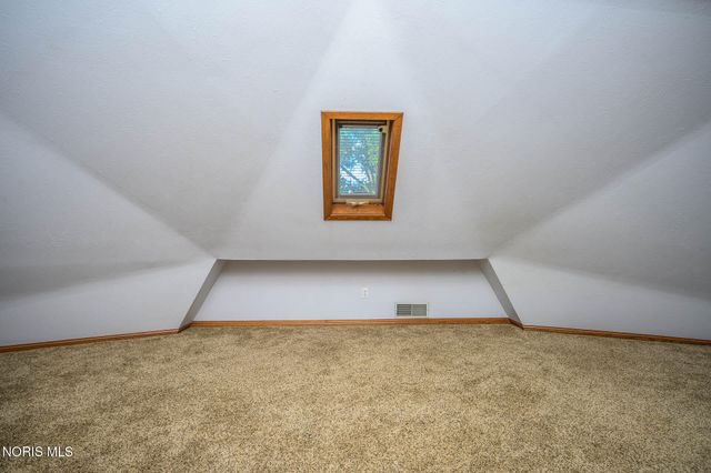 624 Marilyn Drive, Rossford, OH 43460