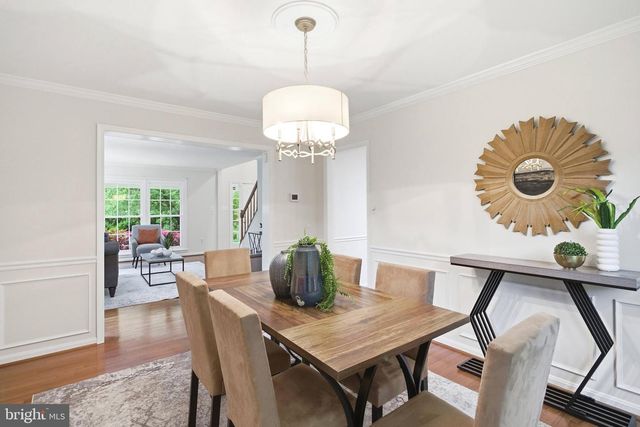 8108 LITTLE RIDGE LN, Fairfax Station, VA 22039