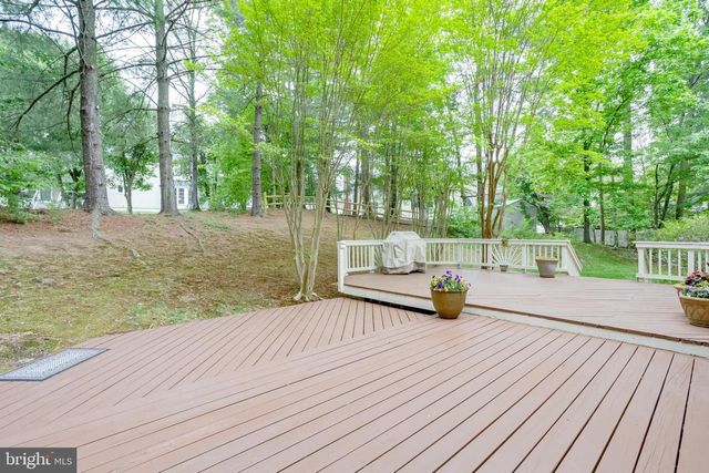 8108 LITTLE RIDGE LN, Fairfax Station, VA 22039
