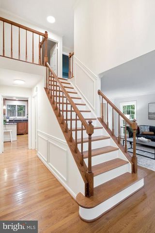 8108 LITTLE RIDGE LN, Fairfax Station, VA 22039