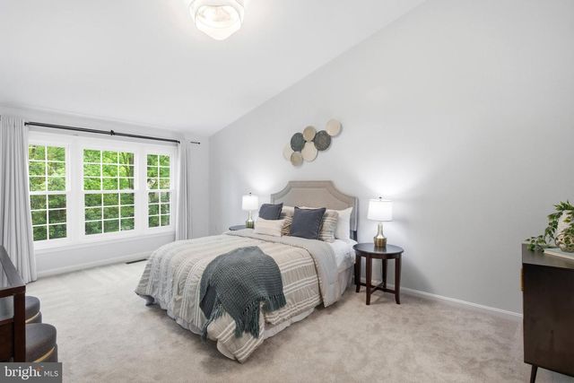 8108 LITTLE RIDGE LN, Fairfax Station, VA 22039