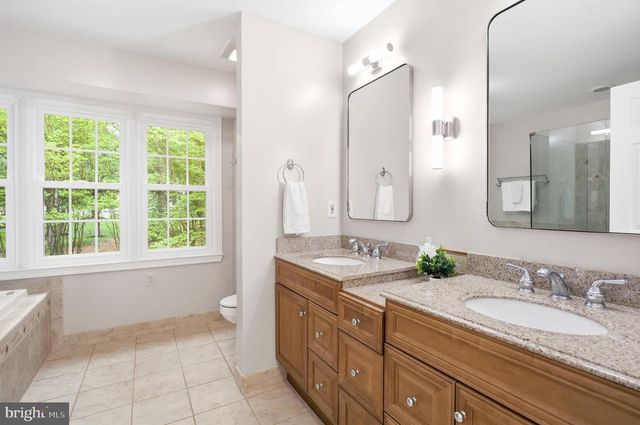 8108 LITTLE RIDGE LN, Fairfax Station, VA 22039