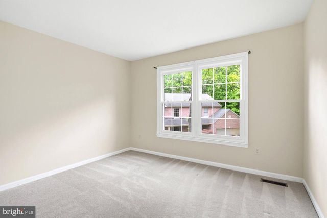 8108 LITTLE RIDGE LN, Fairfax Station, VA 22039