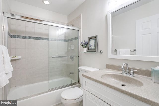 8108 LITTLE RIDGE LN, Fairfax Station, VA 22039
