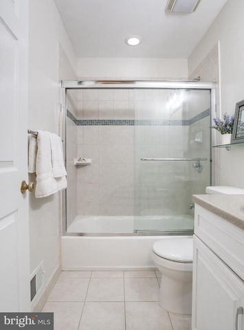 8108 LITTLE RIDGE LN, Fairfax Station, VA 22039