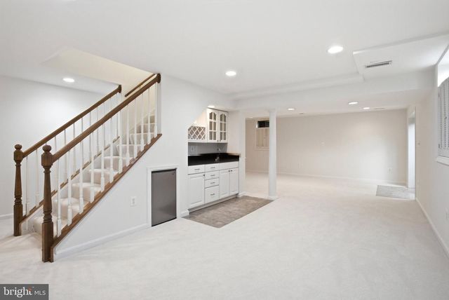 8108 LITTLE RIDGE LN, Fairfax Station, VA 22039