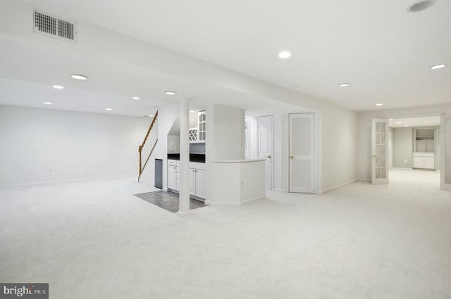8108 LITTLE RIDGE LN, Fairfax Station, VA 22039