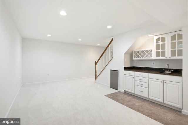8108 LITTLE RIDGE LN, Fairfax Station, VA 22039