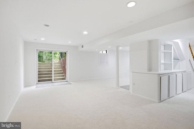 8108 LITTLE RIDGE LN, Fairfax Station, VA 22039