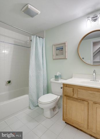 8108 LITTLE RIDGE LN, Fairfax Station, VA 22039
