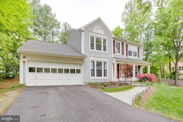 8108 LITTLE RIDGE LN, Fairfax Station, VA 22039