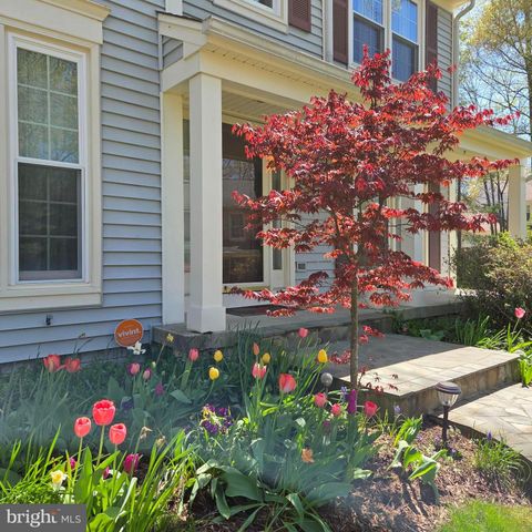 8108 LITTLE RIDGE LN, Fairfax Station, VA 22039