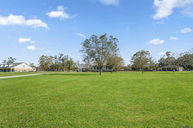 23324 Portwood Ln, Zachary, LA 70791