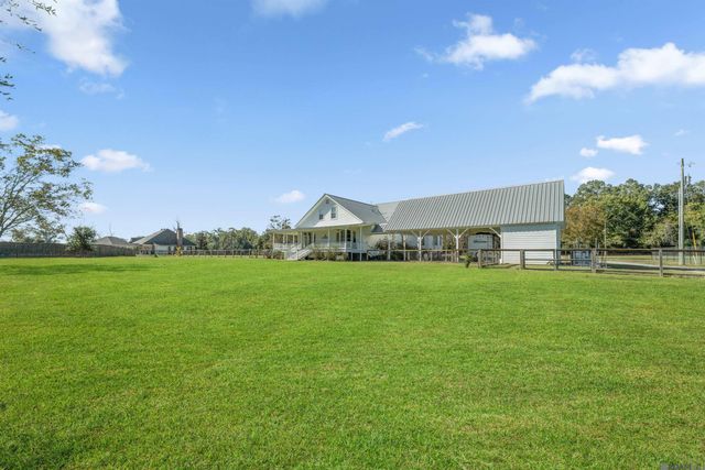 23324 Portwood Ln, Zachary, LA 70791