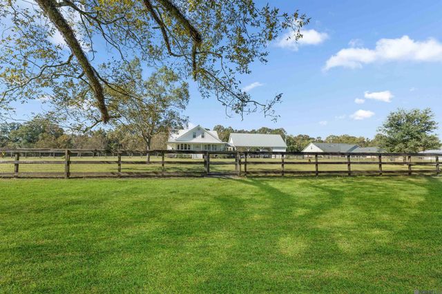 23324 Portwood Ln, Zachary, LA 70791