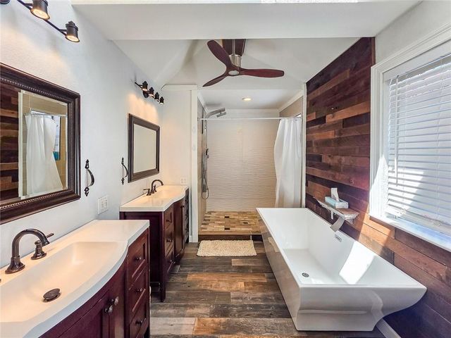 27 Hughes Road, Hiram, GA 30141