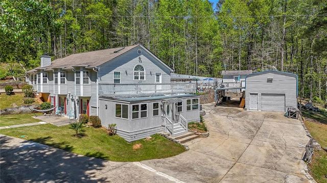 27 Hughes Road, Hiram, GA 30141