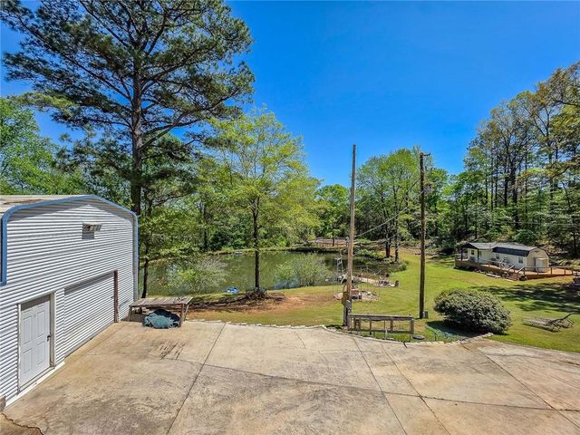 27 Hughes Road, Hiram, GA 30141
