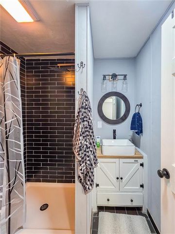 27 Hughes Road, Hiram, GA 30141