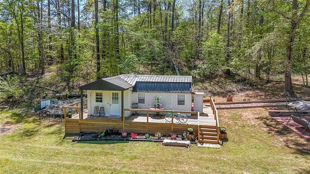 27 Hughes Road, Hiram, GA 30141