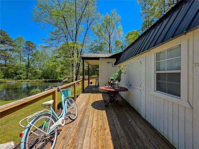27 Hughes Road, Hiram, GA 30141