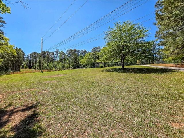 27 Hughes Road, Hiram, GA 30141