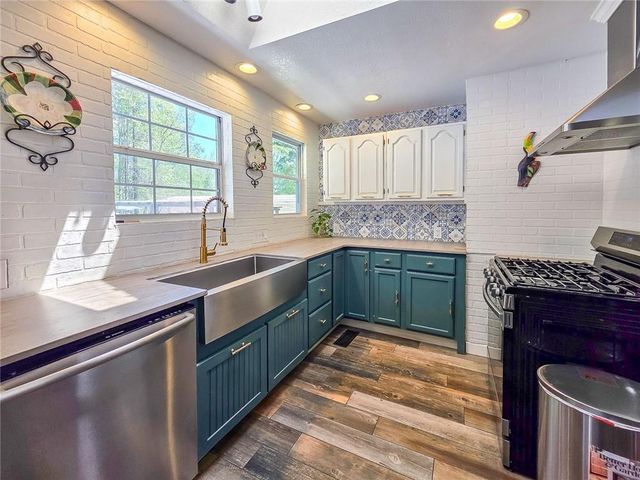 27 Hughes Road, Hiram, GA 30141
